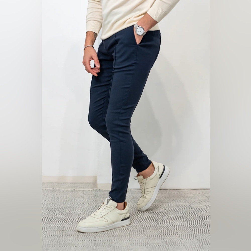 ICON. Amsterdam The Voco Trouser Navy
